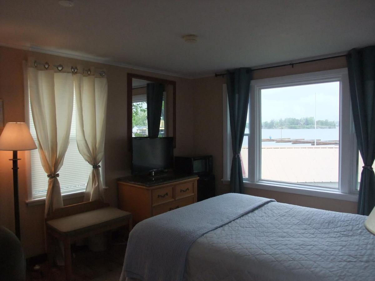 Hills Motel & Marina Alexandria Bay Eksteriør billede