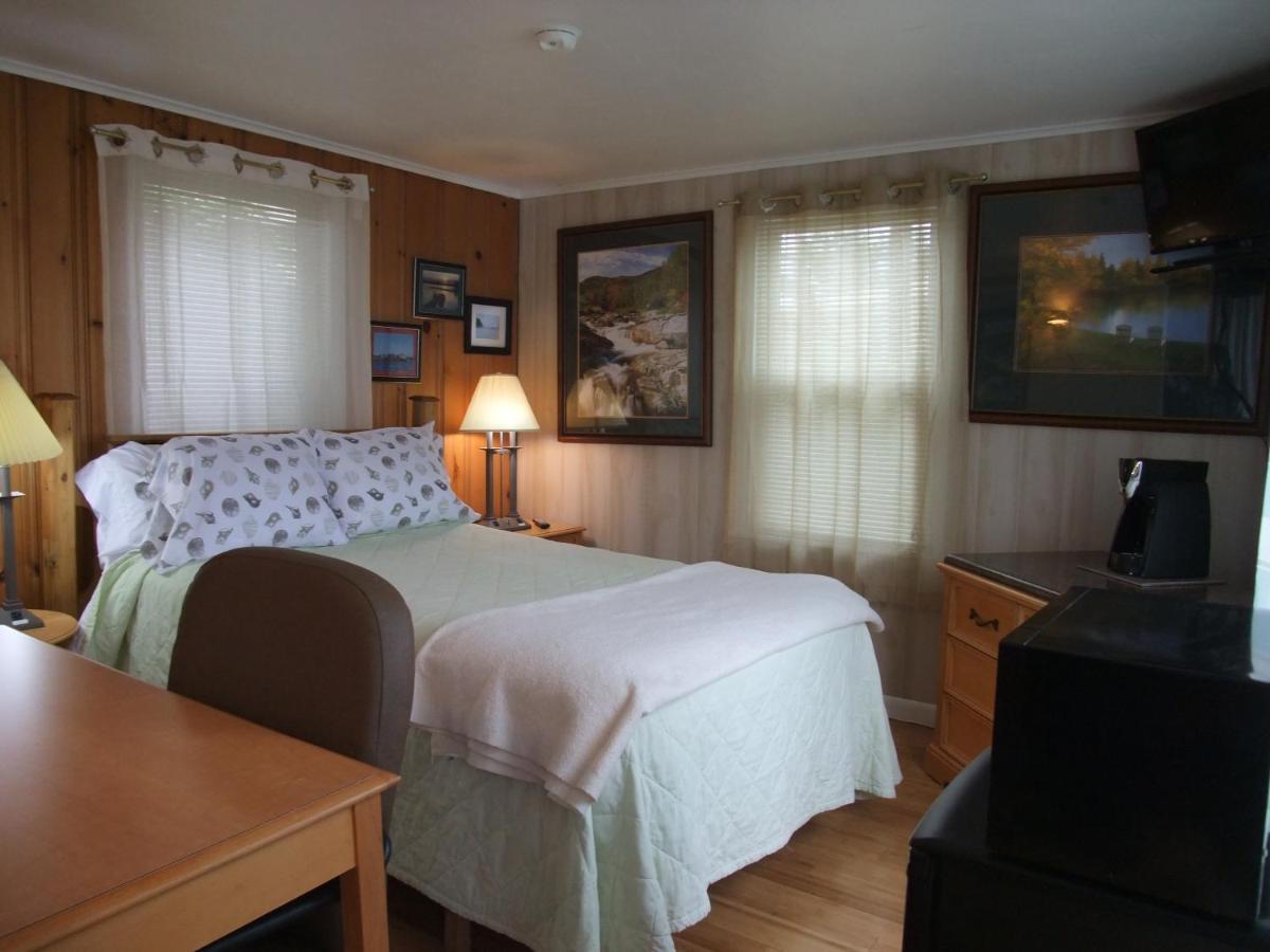 Hills Motel & Marina Alexandria Bay Eksteriør billede